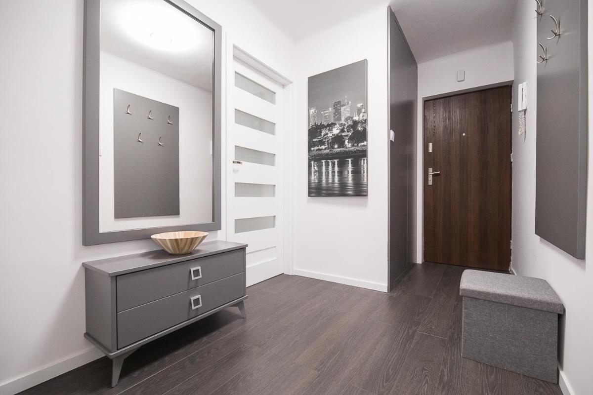Апартаменты Nowoczesny Apartament - Saska Kepa Варшава Экстерьер фото