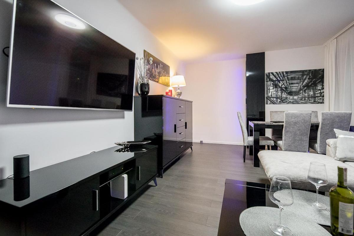 Апартаменты Nowoczesny Apartament - Saska Kepa Варшава Экстерьер фото